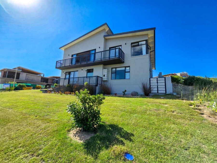 3 Bedroom Property for Sale in Stilbaai Oos Western Cape